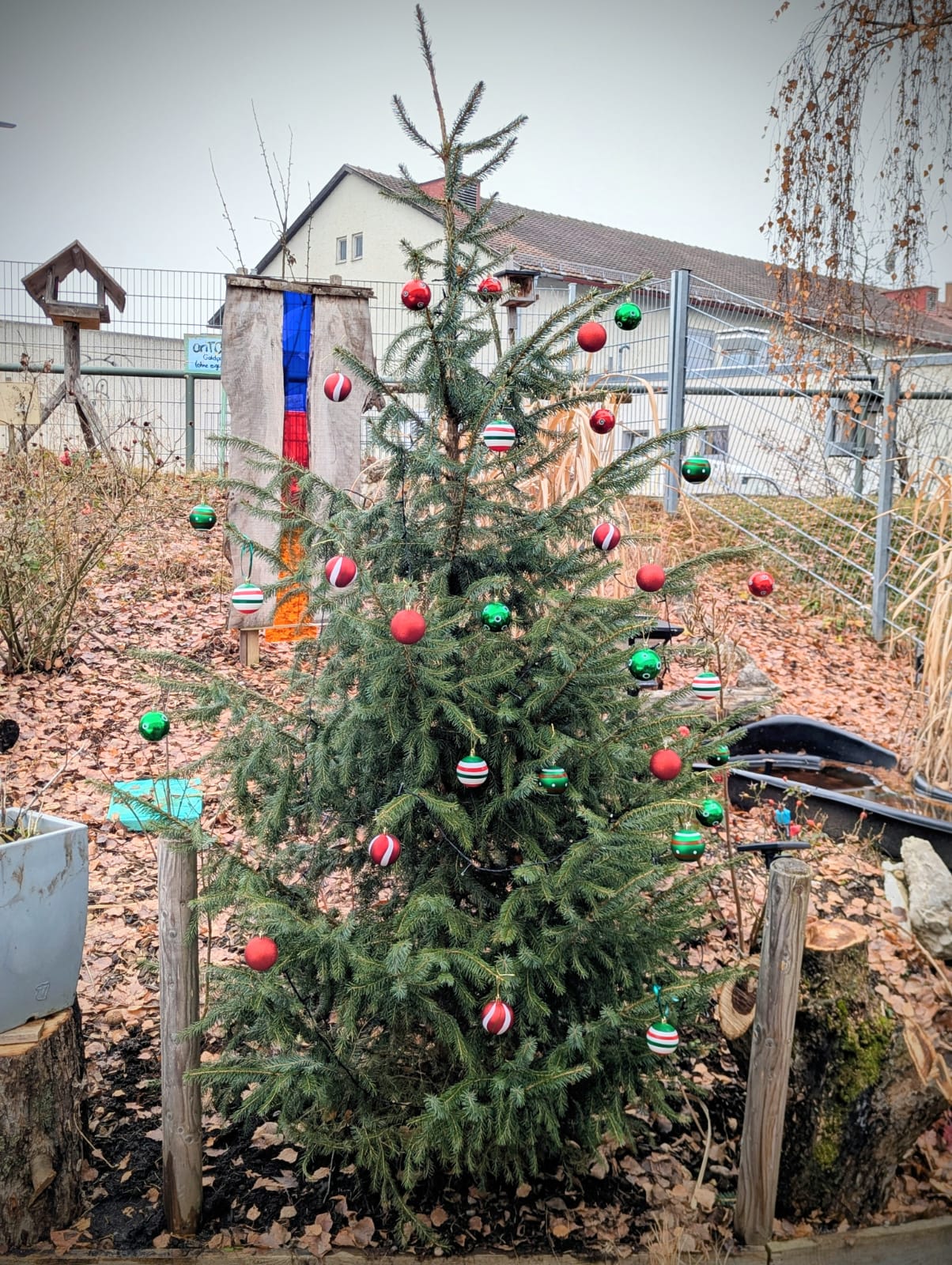 Pozdravy z a do Neugablonz